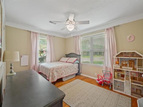 6214 Imogene Street Houston TX 77074