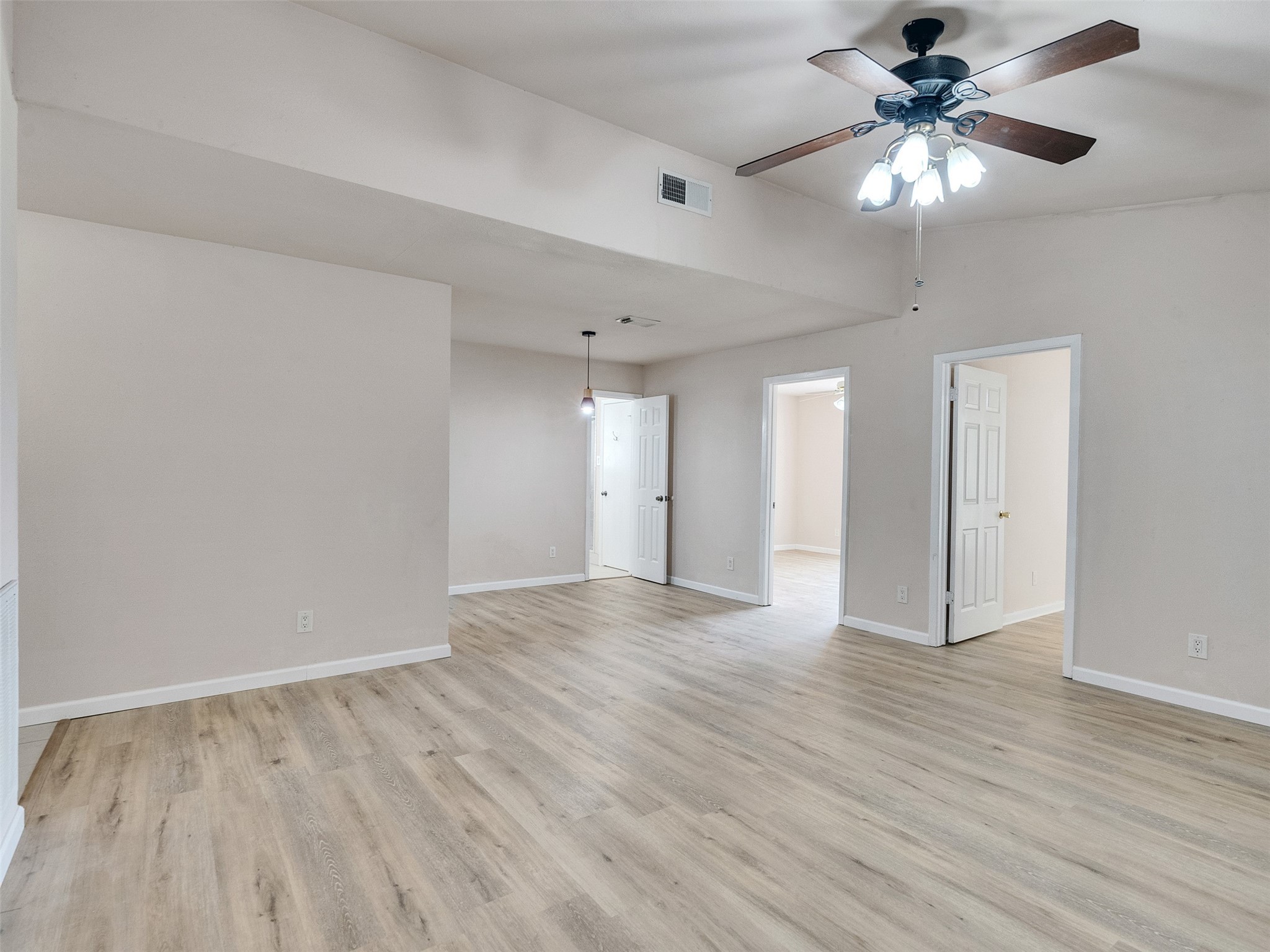 11927 6th Street Houston TX 77072