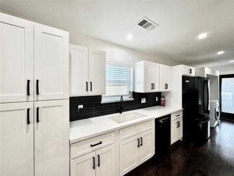 3908 Billingsley Street Houston TX 77009