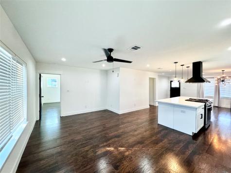3908 Billingsley Street Houston TX 77009