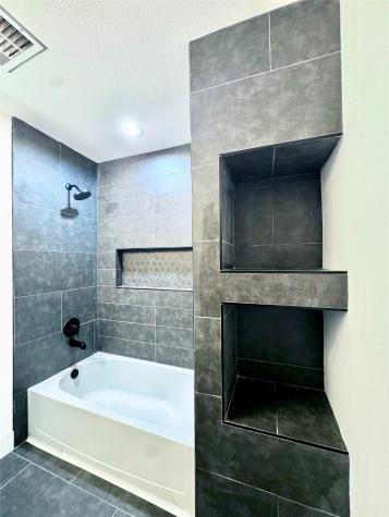 3908 Billingsley Street Houston TX 77009