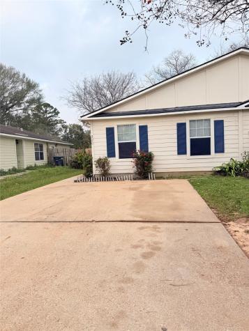 320 Willowick Street Tomball TX 77375