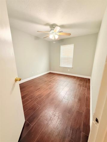 320 Willowick Street Tomball TX 77375