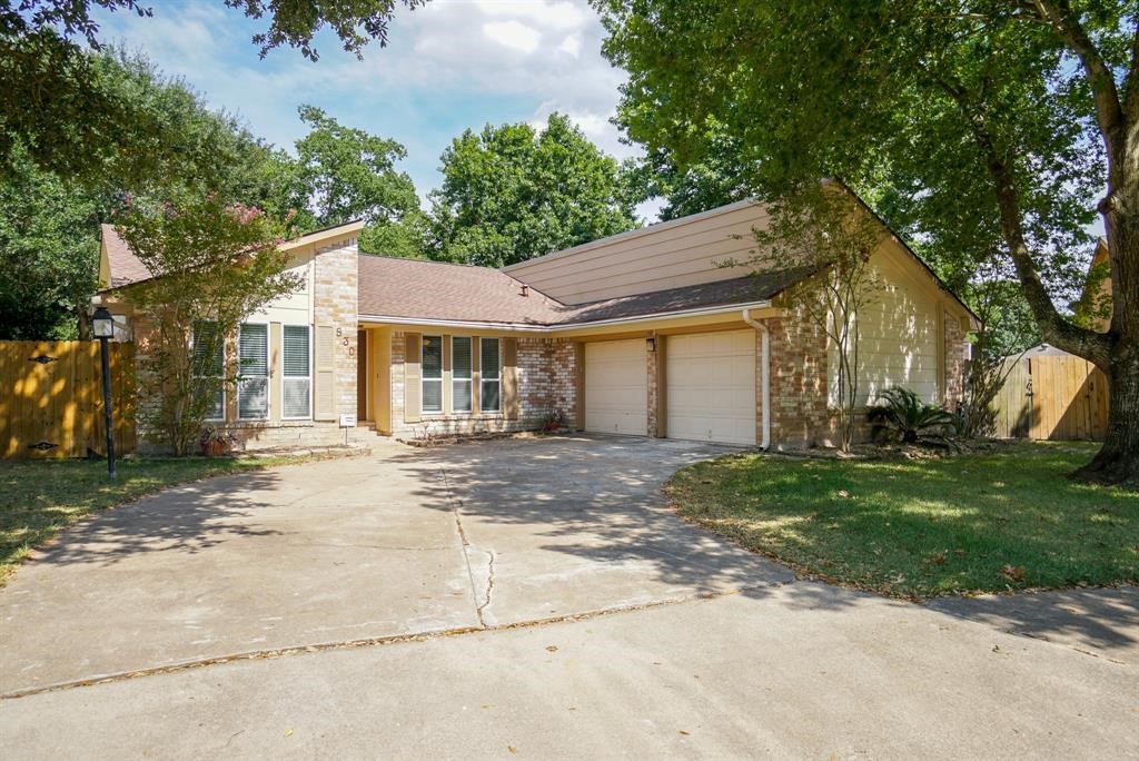 830 Wild Horse Valley Road Katy TX 77450