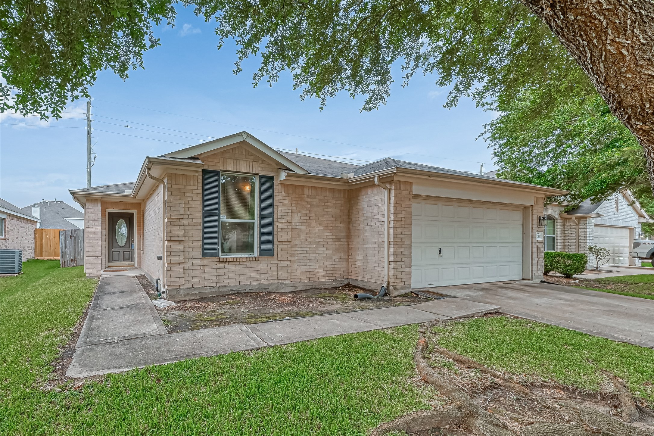 2314 Cardinal Elm Street Fresno TX 77545