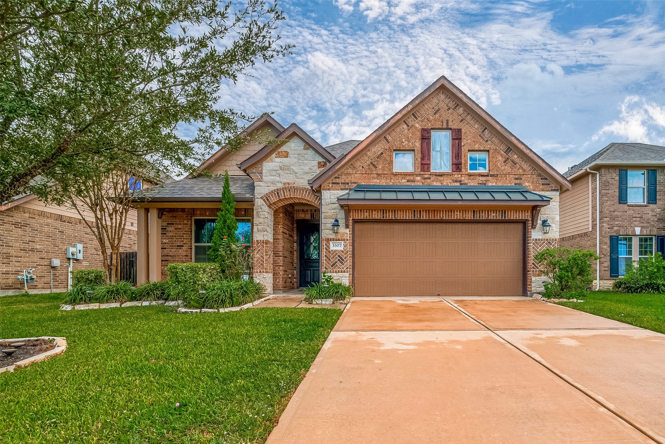3307 Live Oak Way Pearland TX 77584