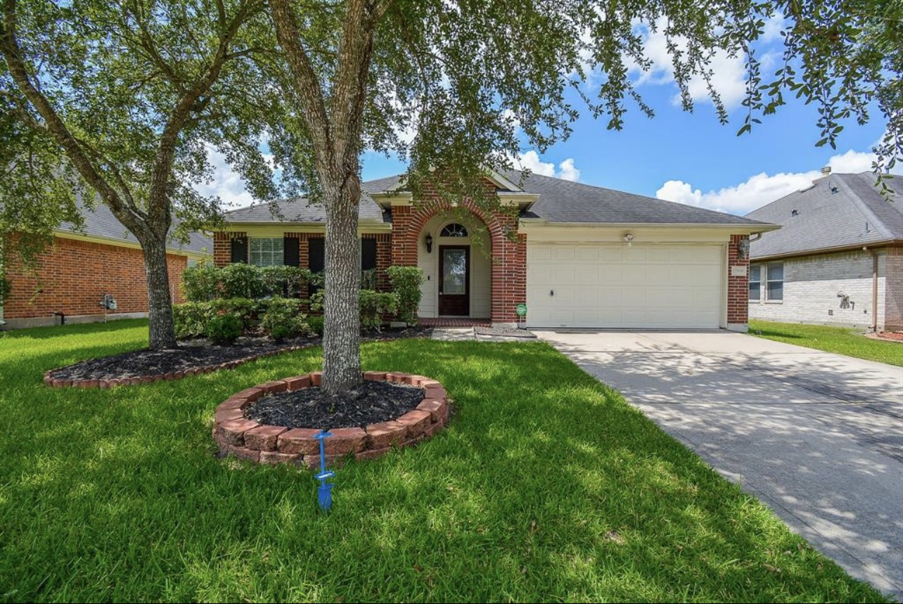 12806 Flat Creek Drive Pearland TX 77584