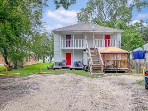 315 8th Avenue N 4 Texas City TX 77590