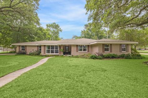 10202 Raritan Drive Houston TX 77043