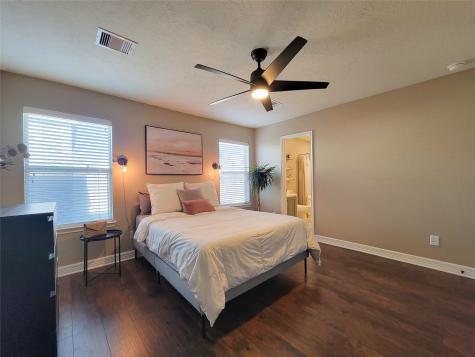 6538 Hawthorne Falls Lane Houston TX 77049