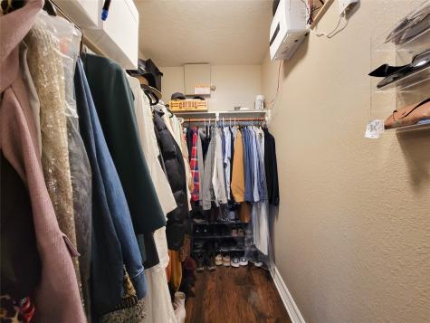 6538 Hawthorne Falls Lane Houston TX 77049