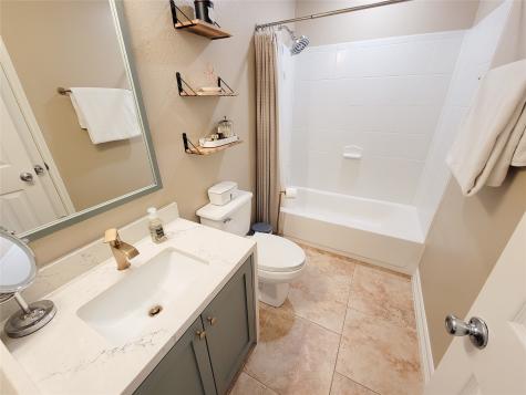 6538 Hawthorne Falls Lane Houston TX 77049