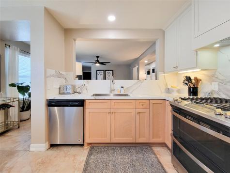 6538 Hawthorne Falls Lane Houston TX 77049