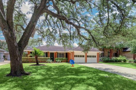 1855 Latexo Drive Houston TX 77018