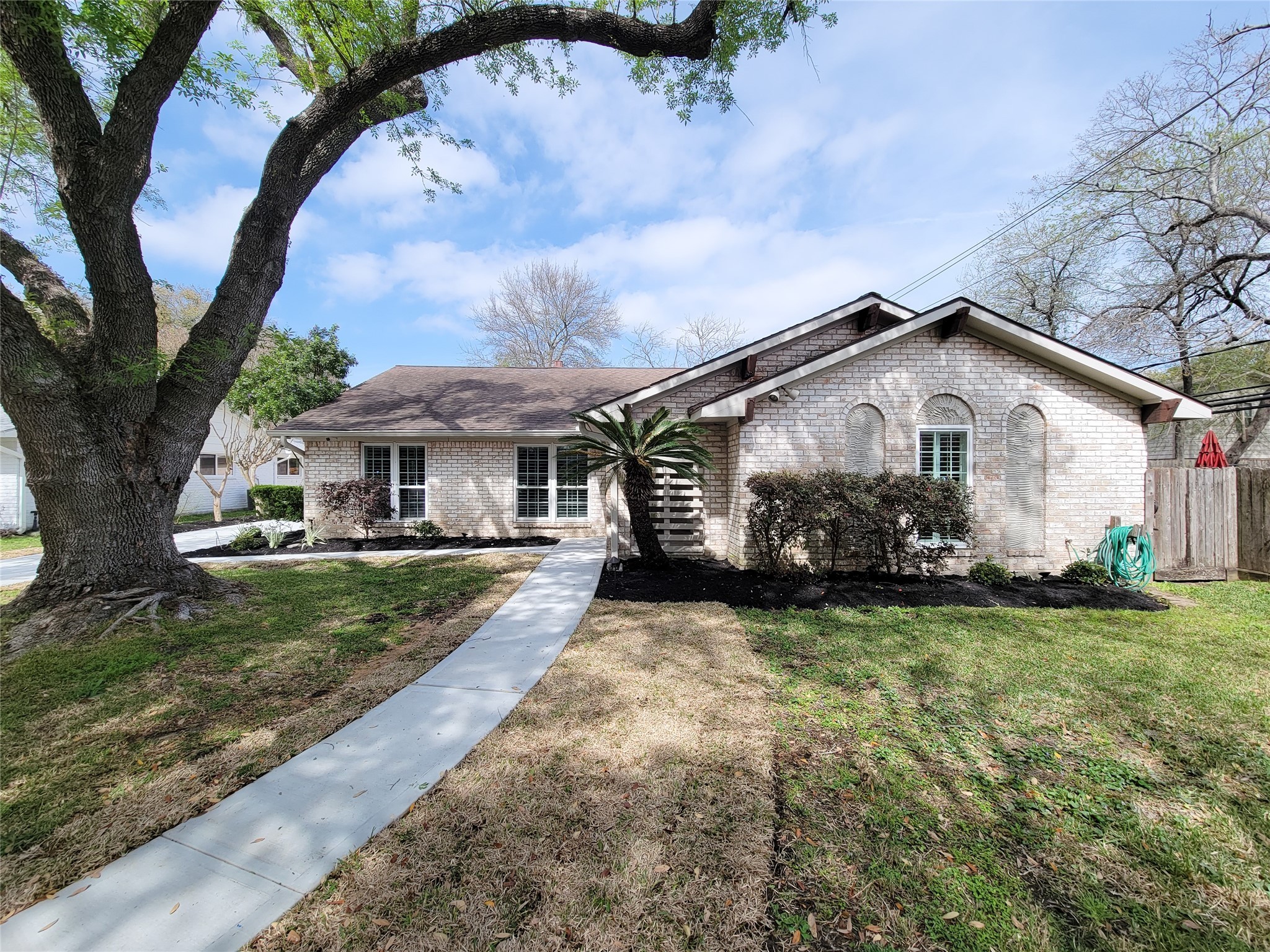 10802 Meadow Lake Lane Houston TX 77042