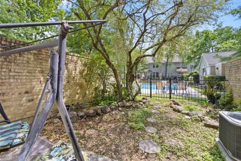 2030 Plantation Drive F3 Conroe TX 77301