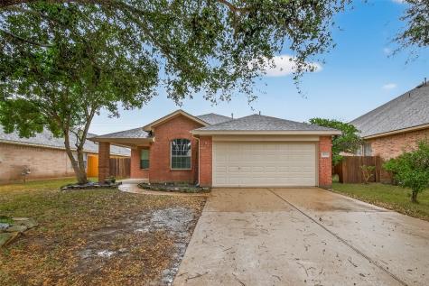 2704 Hewn Rock Way Pearland TX 77584