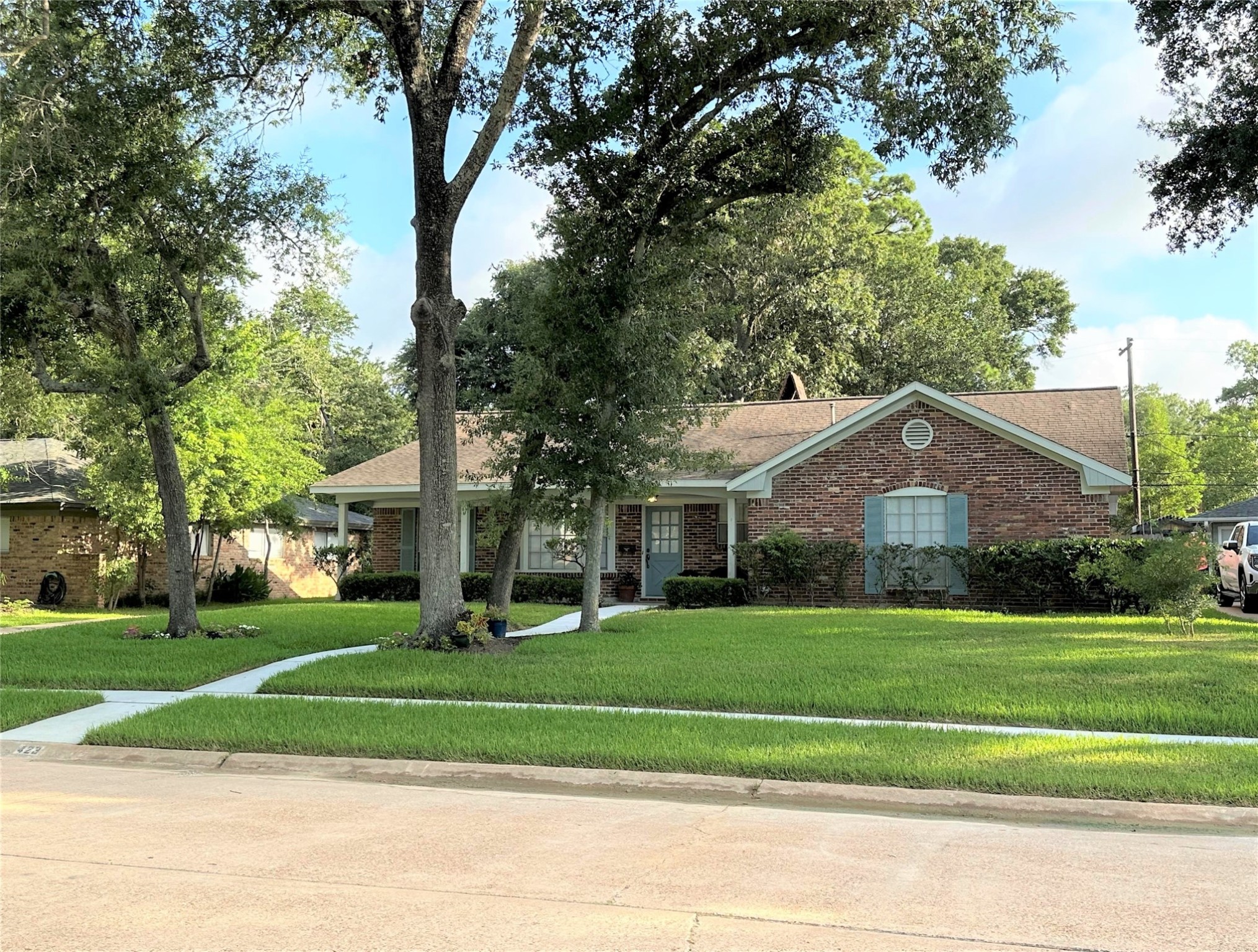 423 Willow Vista Drive El Lago TX 77586