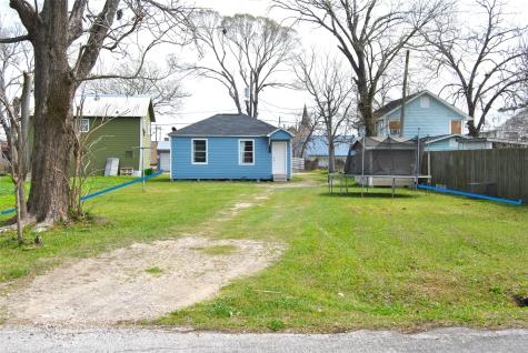 2311 Avenue D Bay City TX 77414
