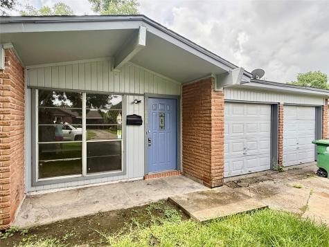 806 Shawnee Street Houston TX 77034