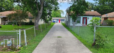 2802 1/2 2nd Avenue N Texas City TX 77590