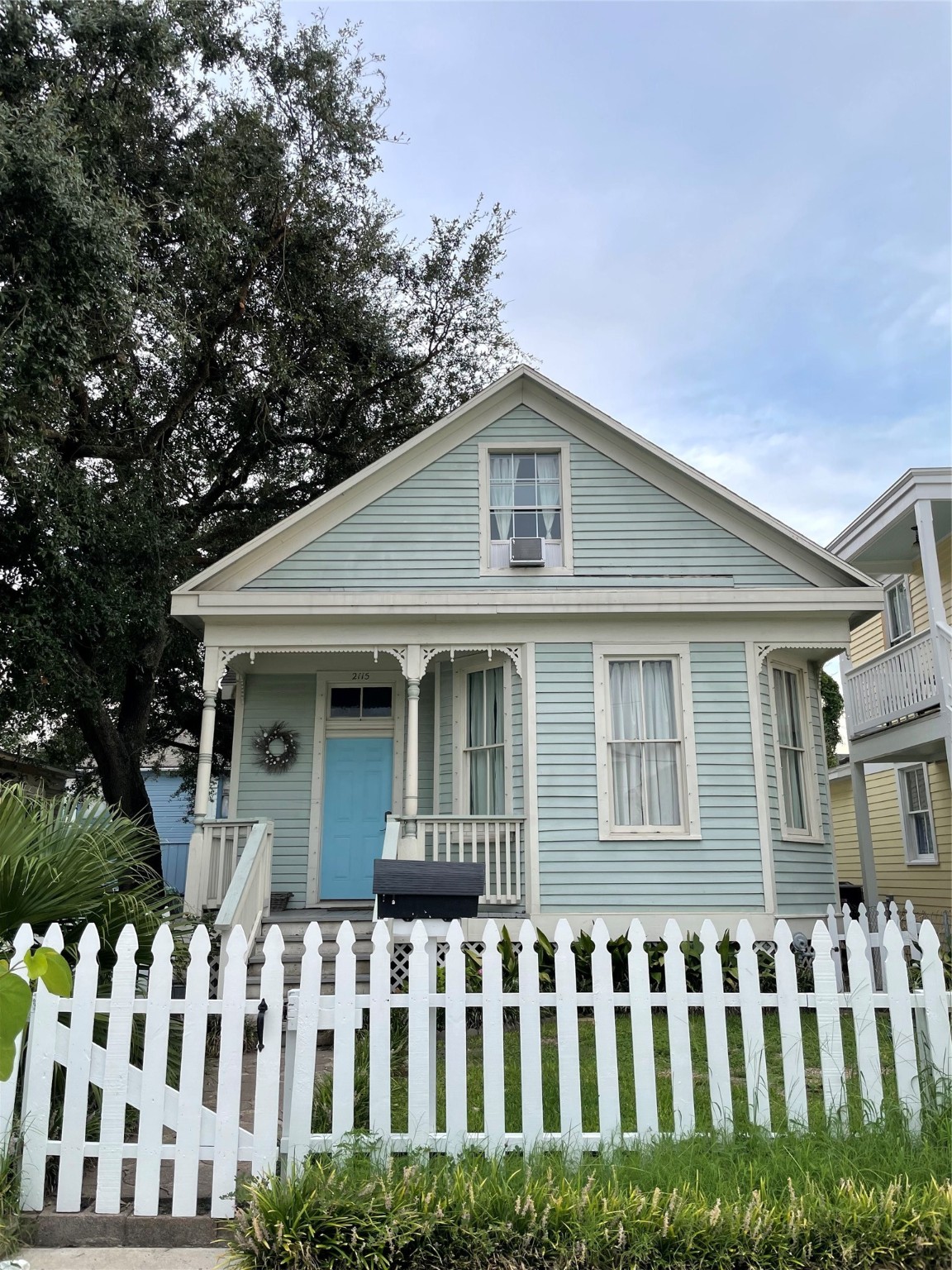 2115 Avenue O 1/2 Galveston TX 77550