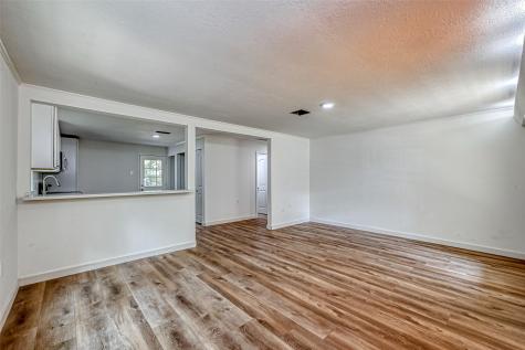 1573 E Pine Lake Circle Montgomery TX 77316