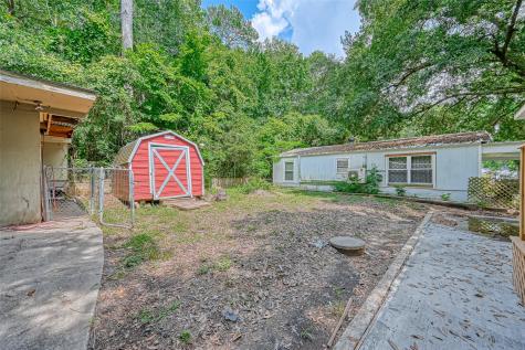 1573 E Pine Lake Circle Montgomery TX 77316