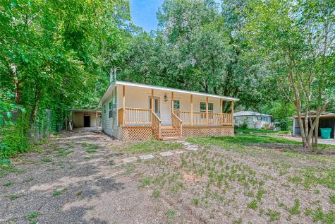 1573 E Pine Lake Circle Montgomery TX 77316