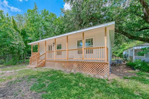 1573 E Pine Lake Circle Montgomery TX 77316