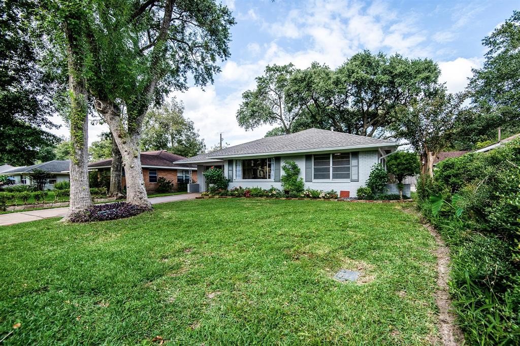 2110 Cheshire Lane Houston TX 77018