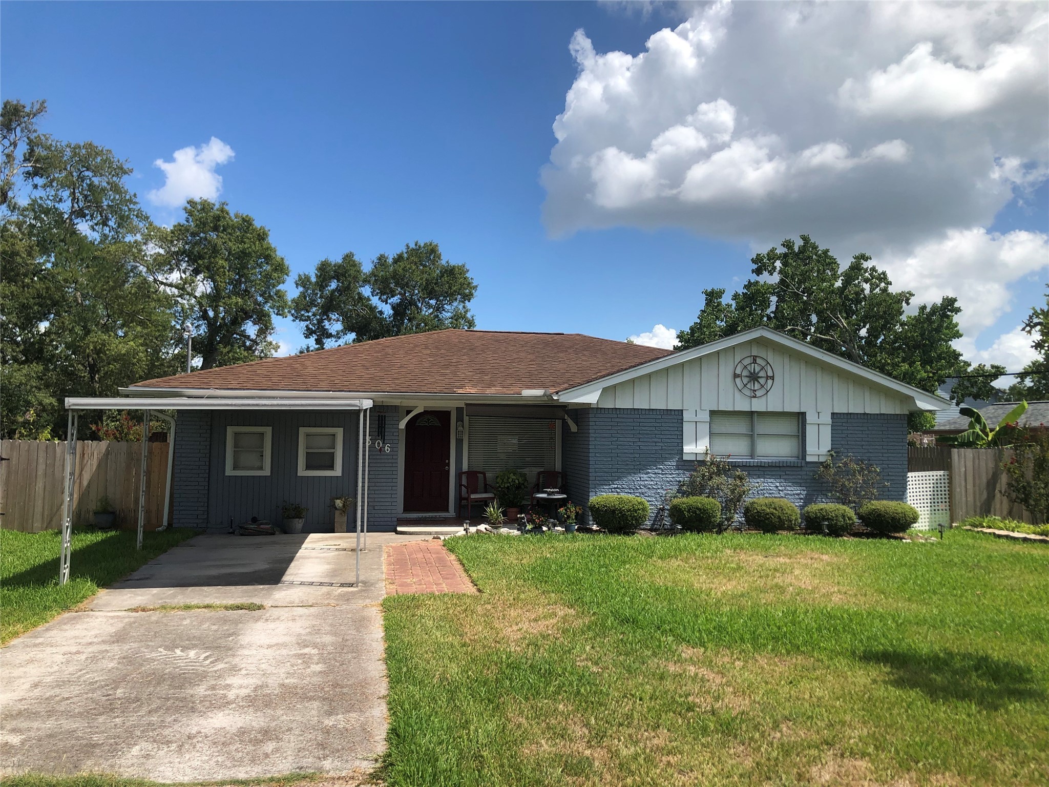 306 Crescent View Street La Porte TX 77571