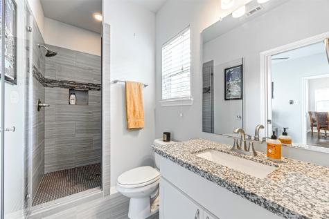 1115 Bunton Street Houston TX 77009