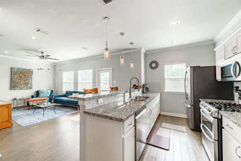 1115 Bunton Street Houston TX 77009