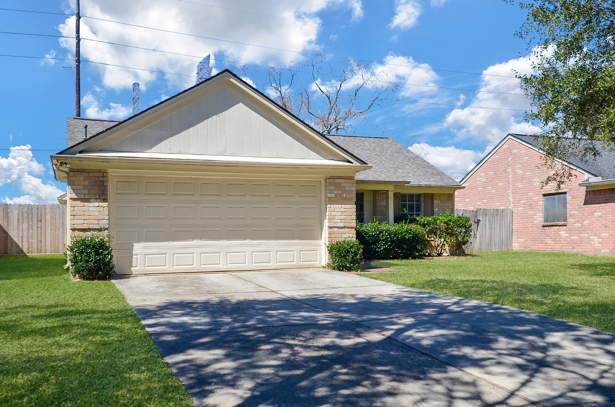 2726 Great Lakes Avenue Sugar Land TX 77479