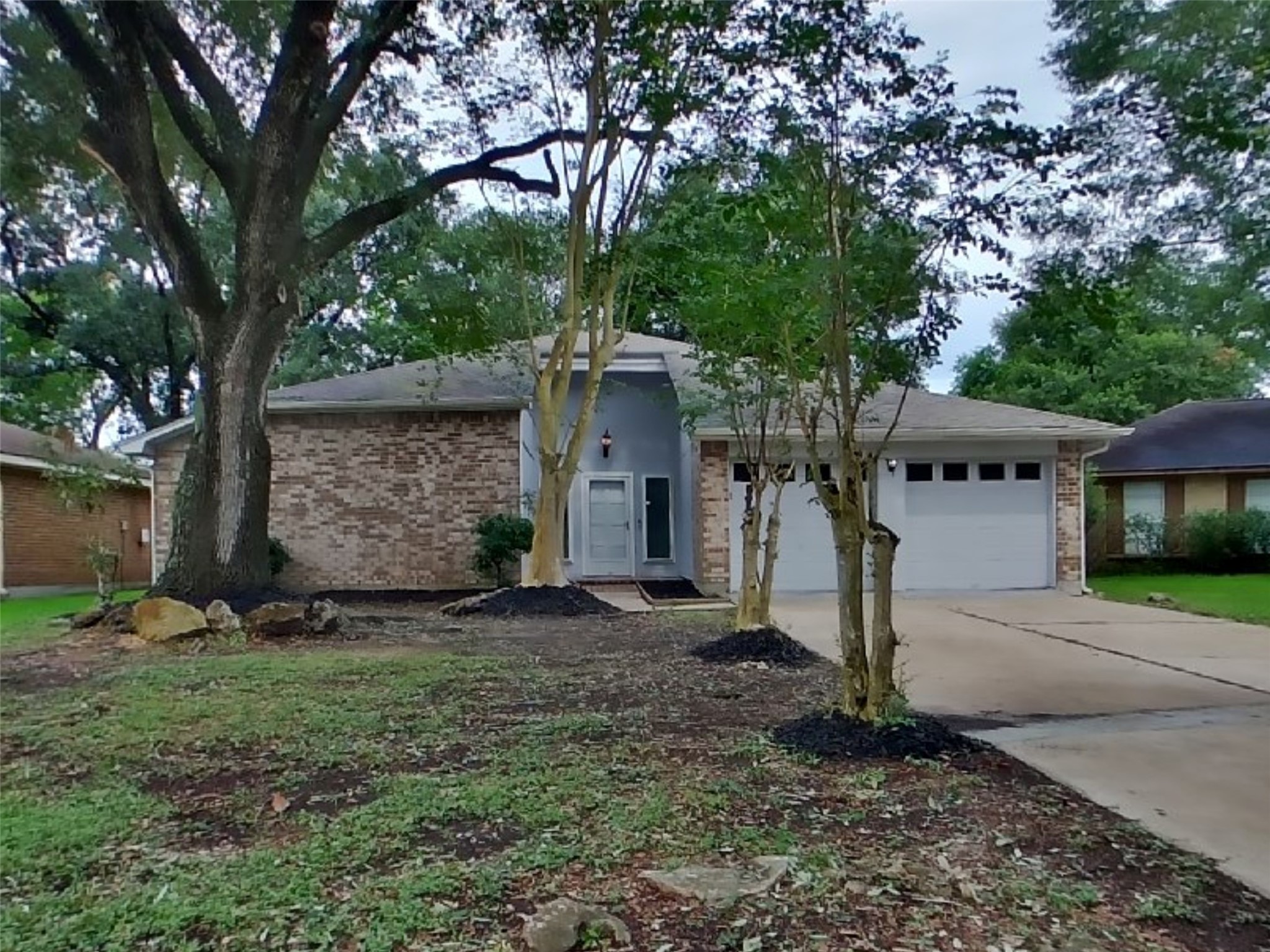 120 Woodcrest Drive League City TX 77573