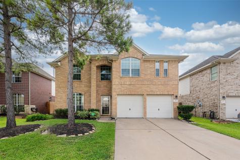 2105 Drake Falls Drive Pearland TX 77584