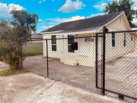8209 Parnell Street Houston TX 77051