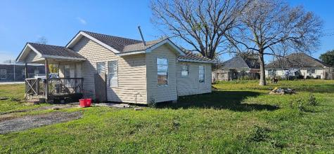 313 N Broadway Street La Porte TX 77571