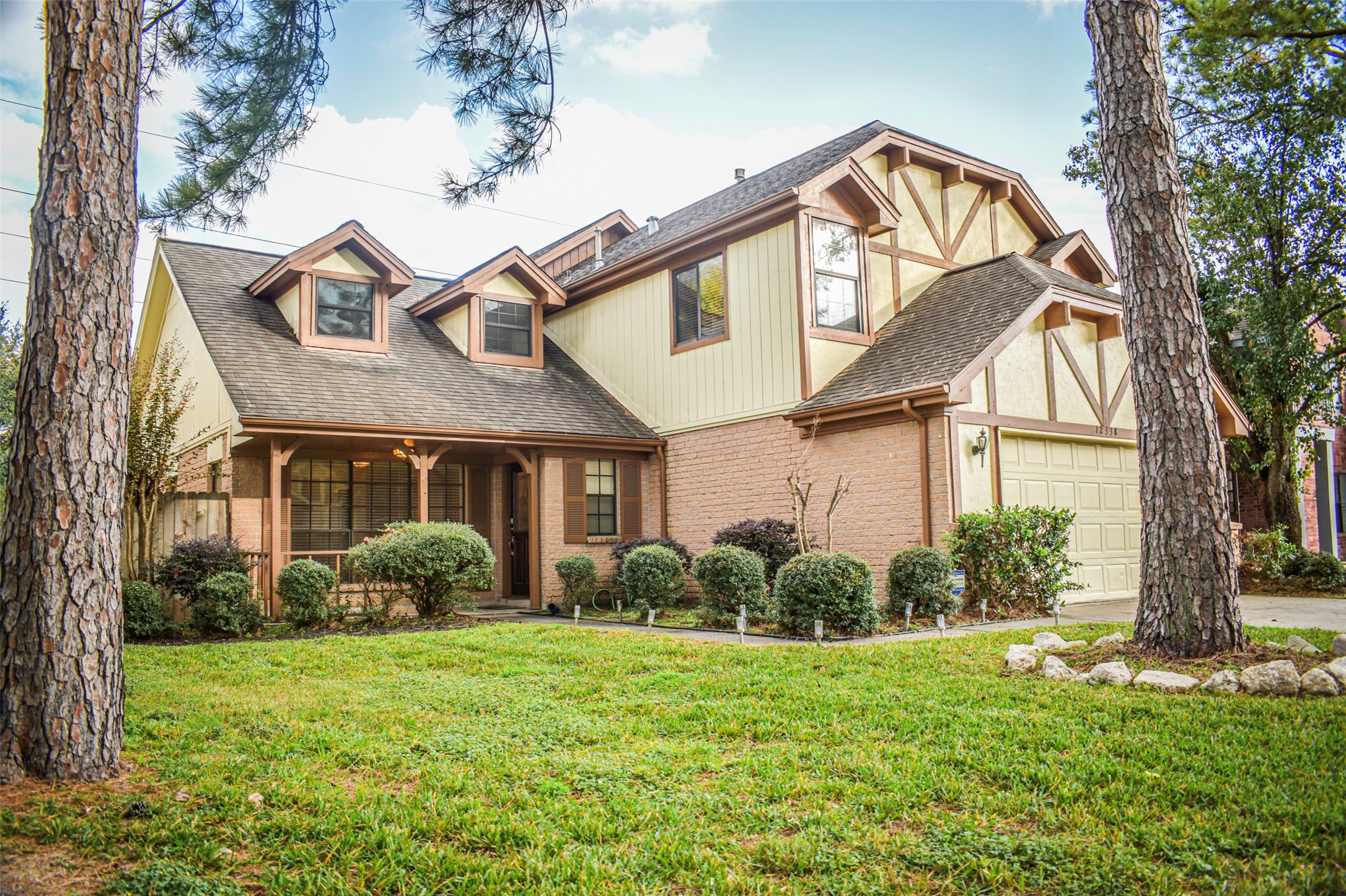12338 Misty Laurel Drive Houston TX 77014