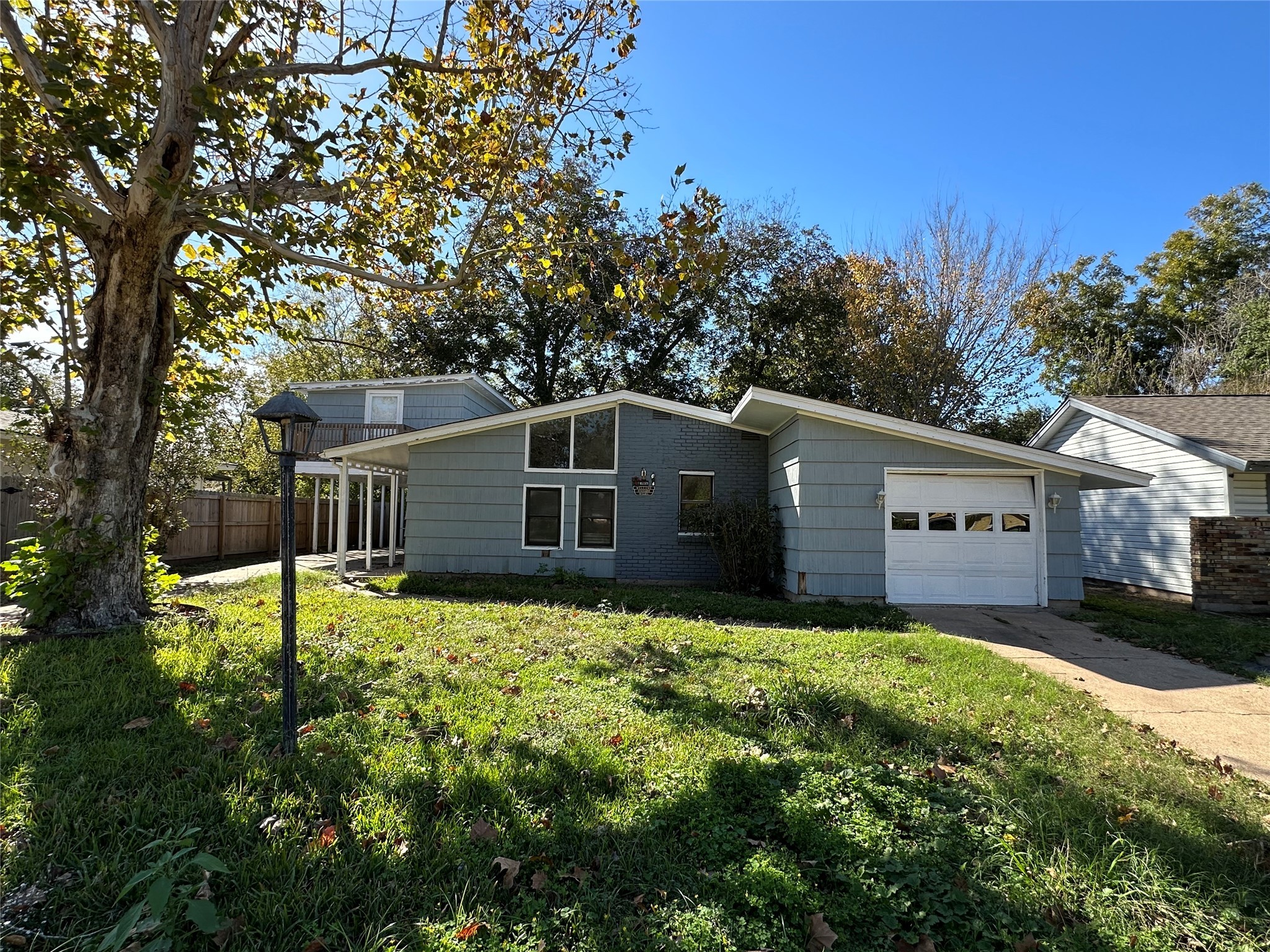 10906 Hoffer Street Houston TX 77075