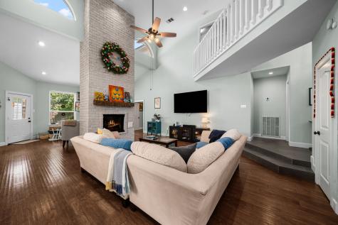 11414 Del Monte Drive Houston TX 77077