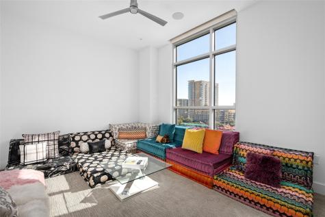 3331 D'amico Street 904 Houston TX 77019