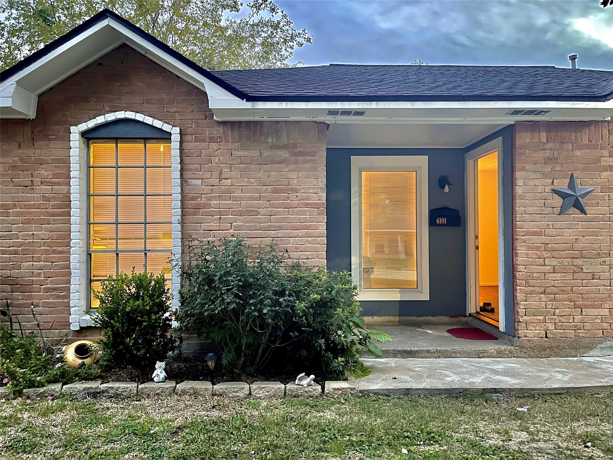 6101 Maywood Drive Houston TX 77053