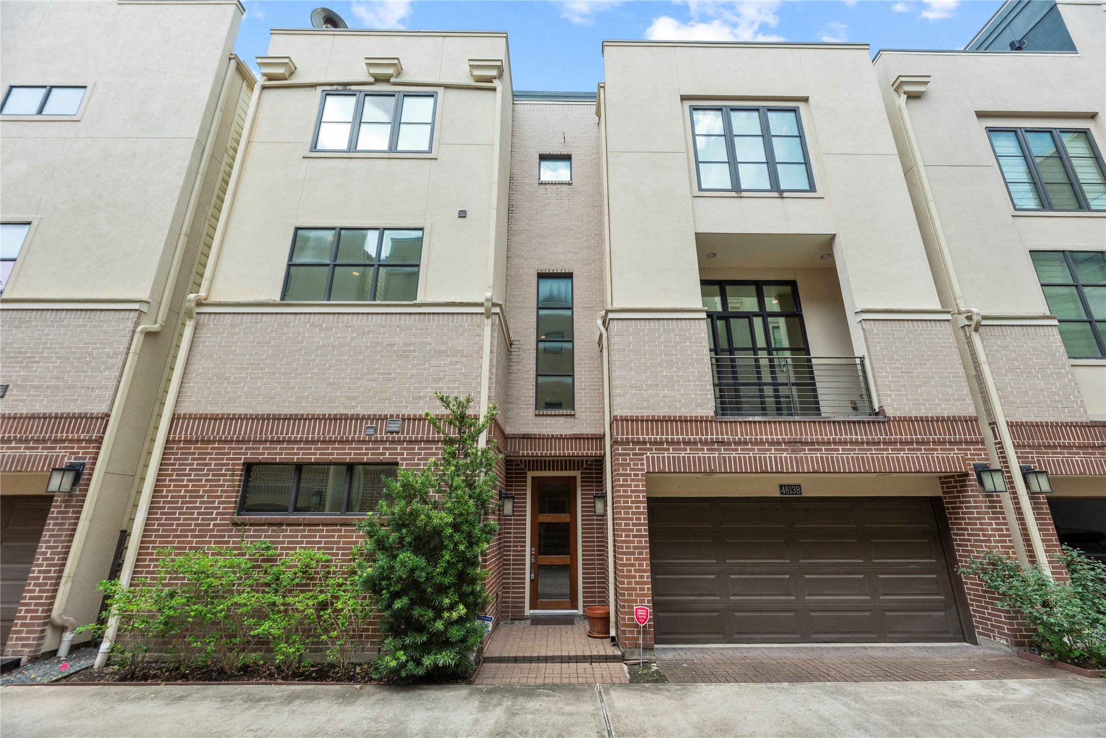 4813 Caroline Street B Houston TX 77004