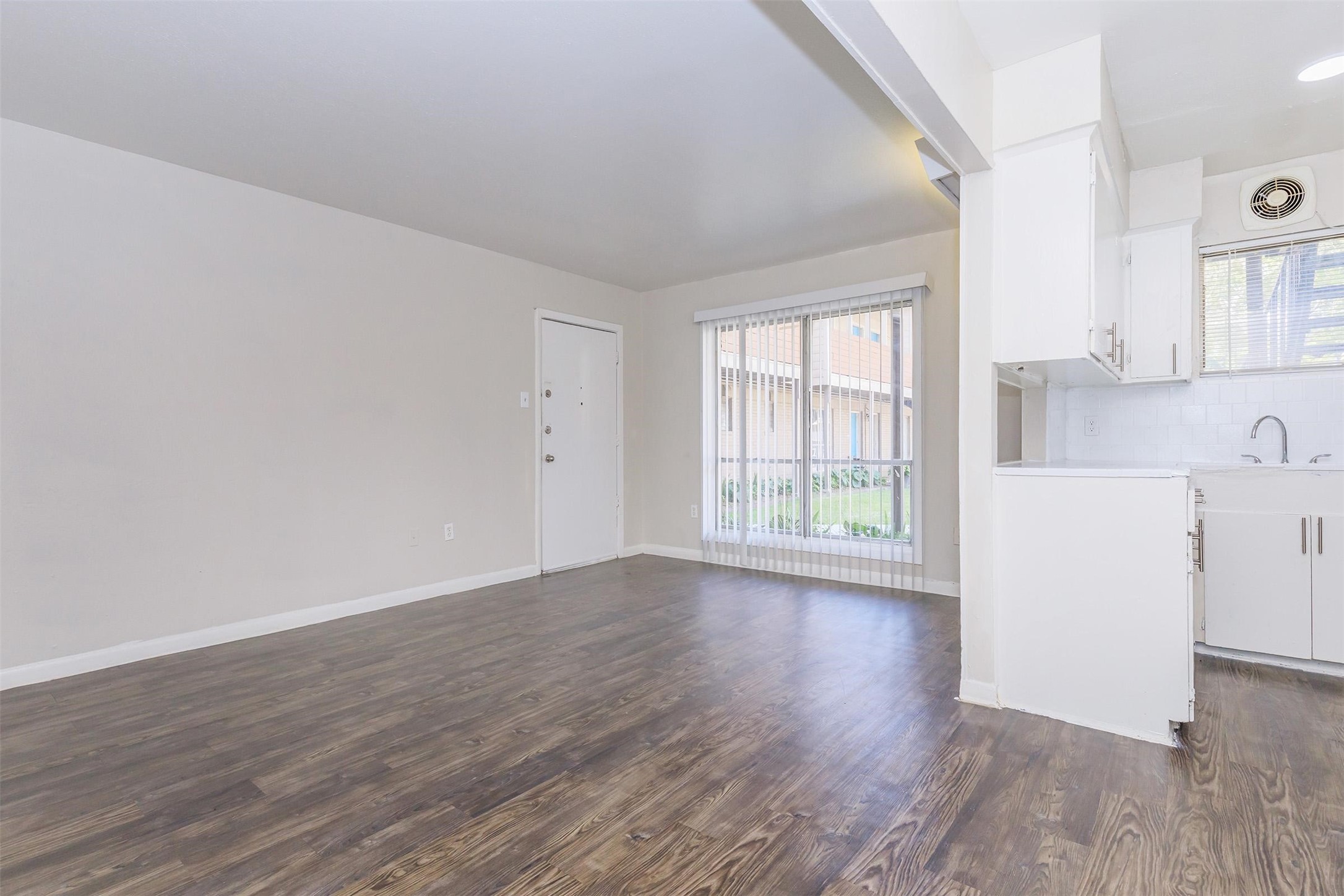 8271 Stone Street 7512 Houston TX 77061