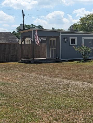 828 Sue Street Liberty TX 77575