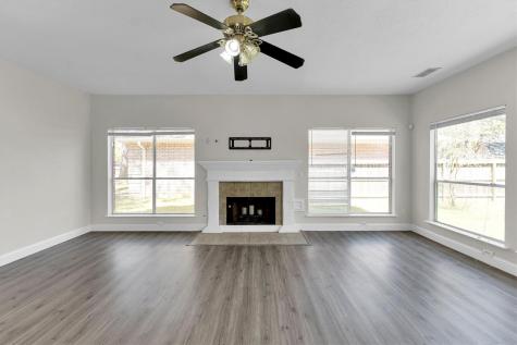 15614 Lago Villa Drive Tomball TX 77377