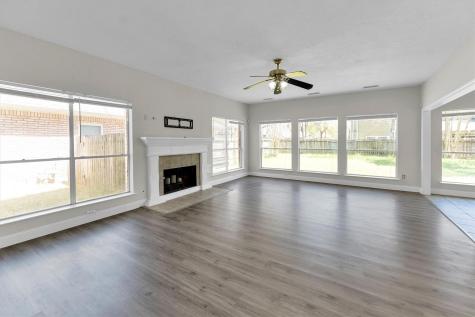 15614 Lago Villa Drive Tomball TX 77377
