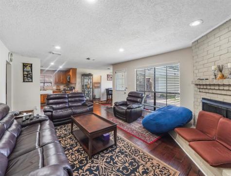 11738 Wickchester Lane Houston TX 77043